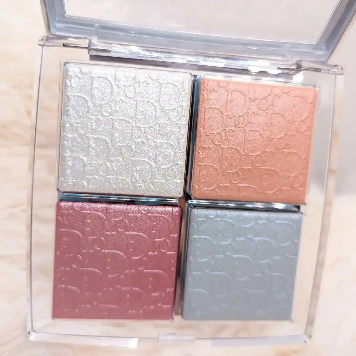 ディオール バックステージ フェイス グロウ パレット/Dior/ハイライトを使ったクチコミ(2枚目)