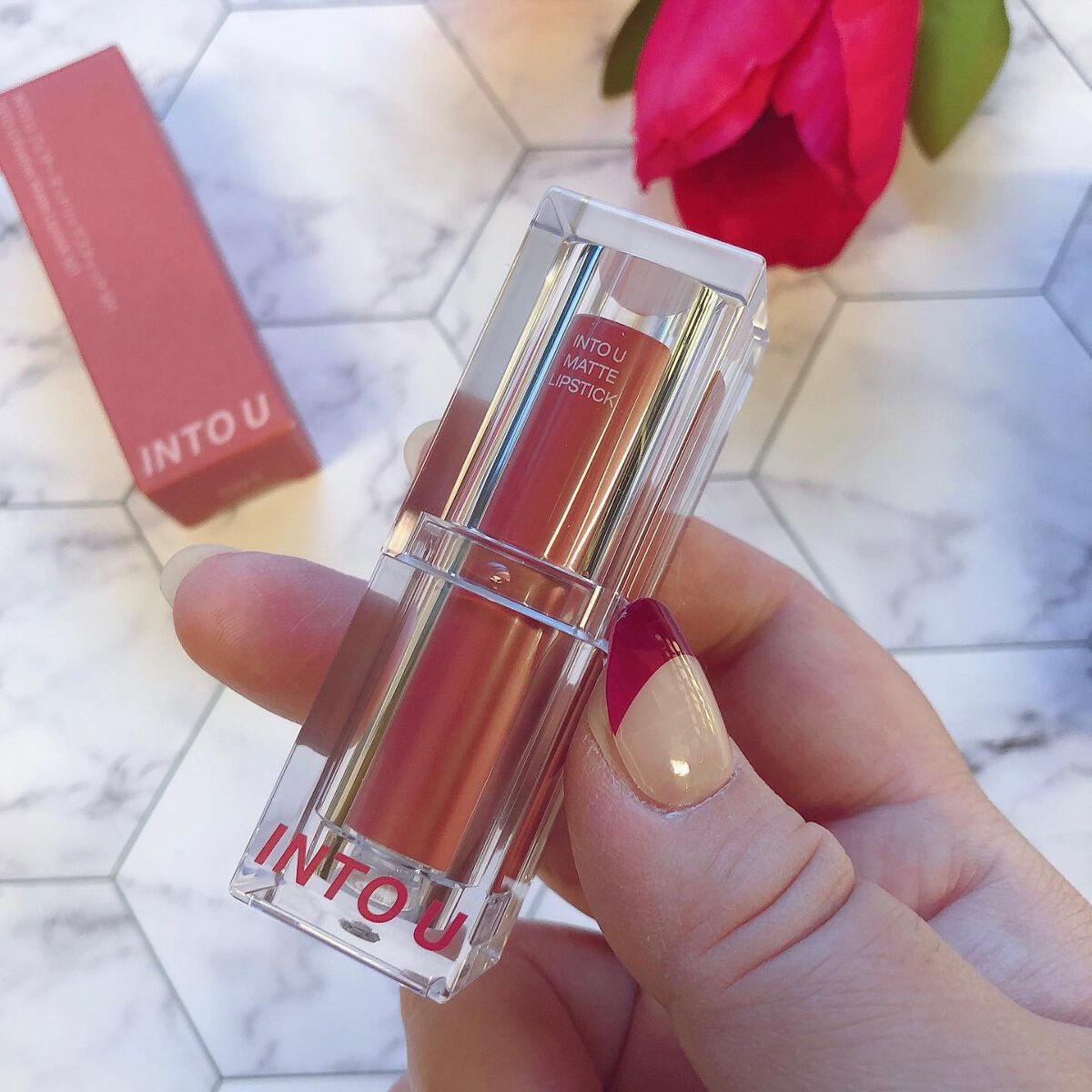 フェザーマットリップスティック S01 ももいろ16時の空/INTO U/口紅を使ったクチコミ（2枚目）