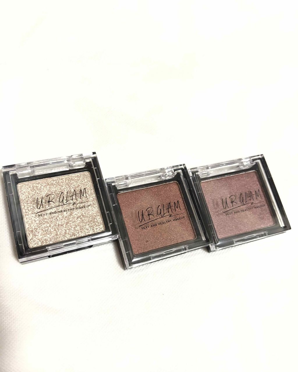 UR GLAM　POWDER EYESHADOW シェルホワイト〈ブルーラメ〉/U R GLAM/単色アイシャドウを使ったクチコミ（1枚目）