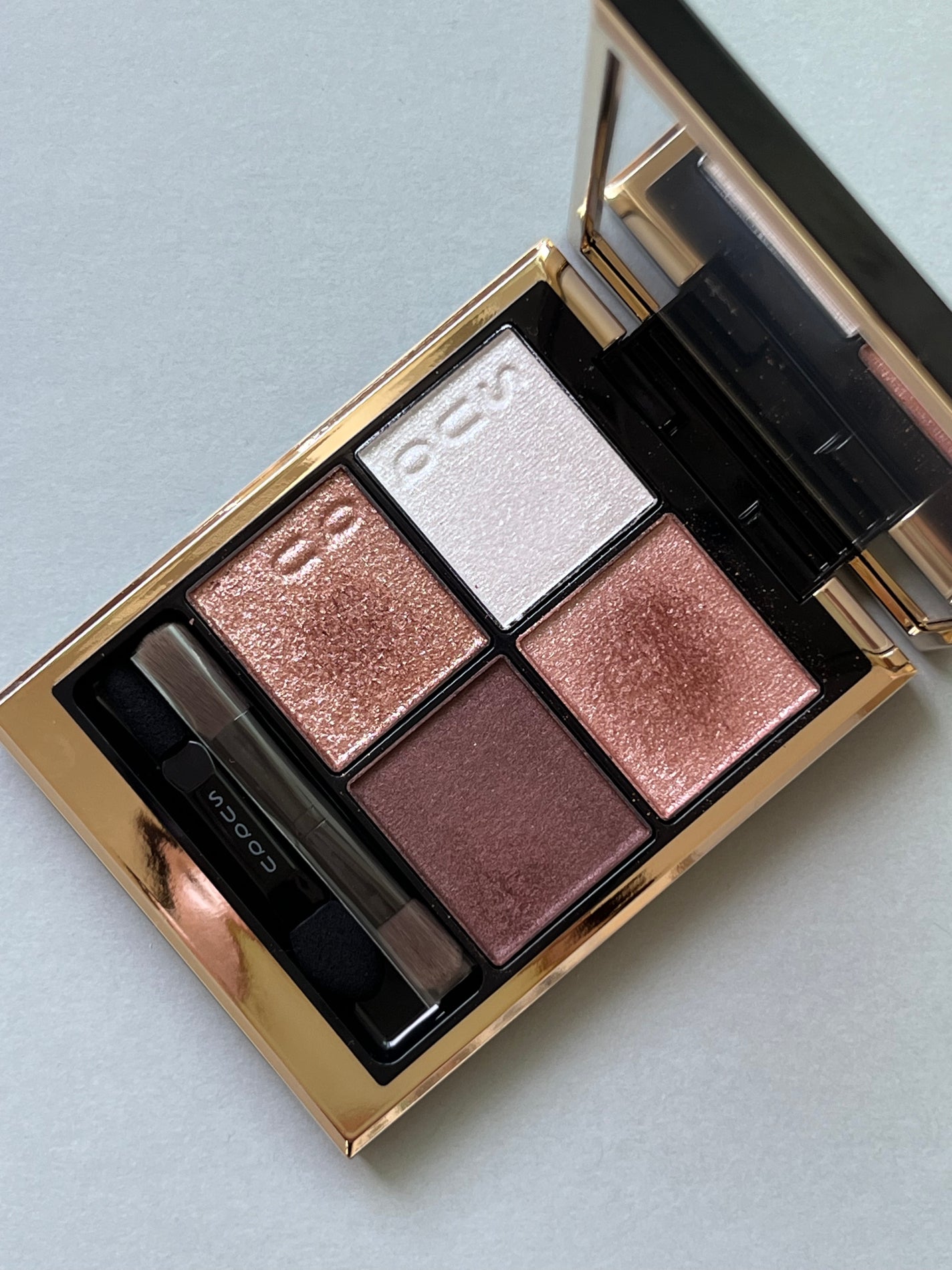 シグニチャー カラー アイズ/SUQQU/アイシャドウパレットを使ったクチコミ(3枚目)