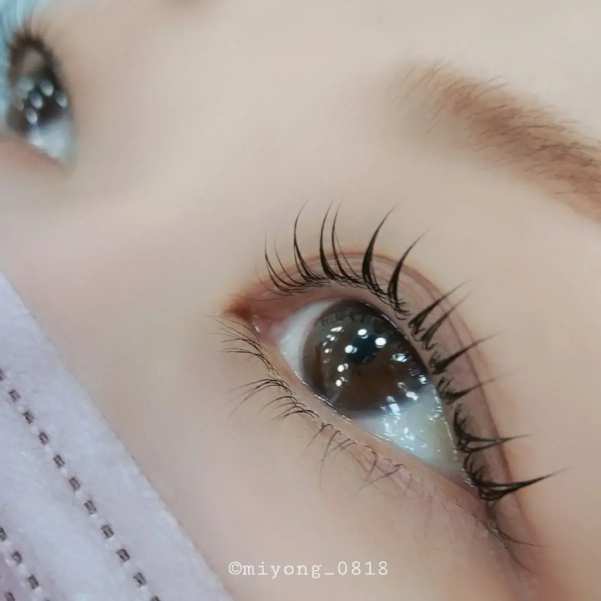 次世代のまつ毛パーマ「パリジェンヌラッシュリフト」を解説!長持ちさせるポイントやケアアイテムも♡のサムネイル