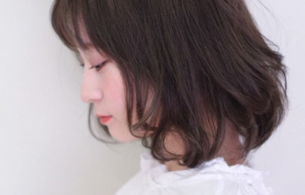 【完全版】色白さんにおすすめファンデーション10選 | イエベ・ブルべ別に失敗しない選び方まで解説!のサムネイル