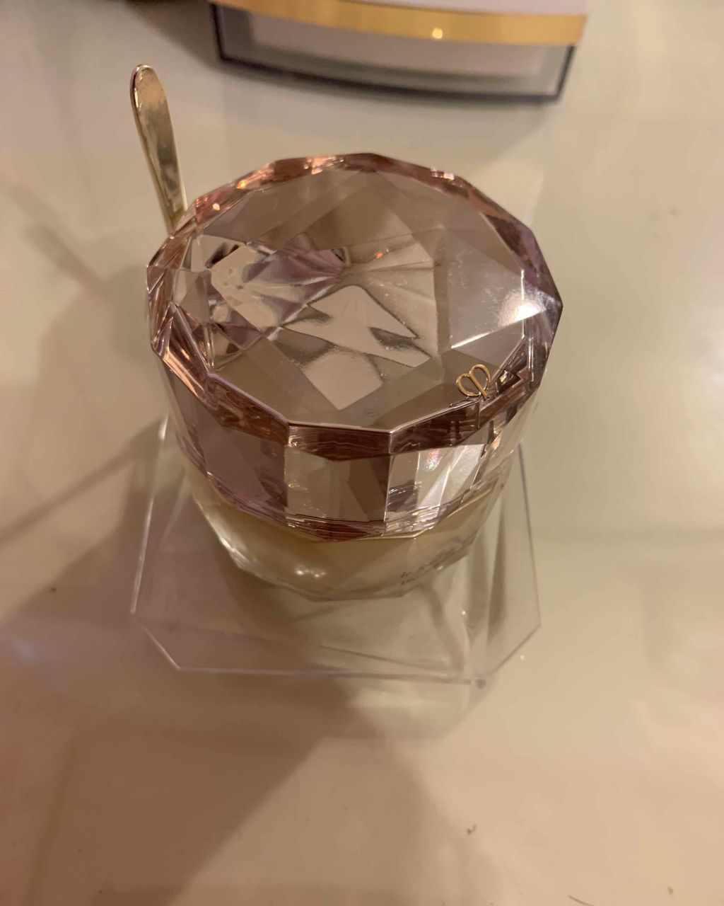 ル・フォンドゥタン/クレ・ド・ポー ボーテ/クリーム・エマルジョンファンデーションを使ったクチコミ(1枚目)