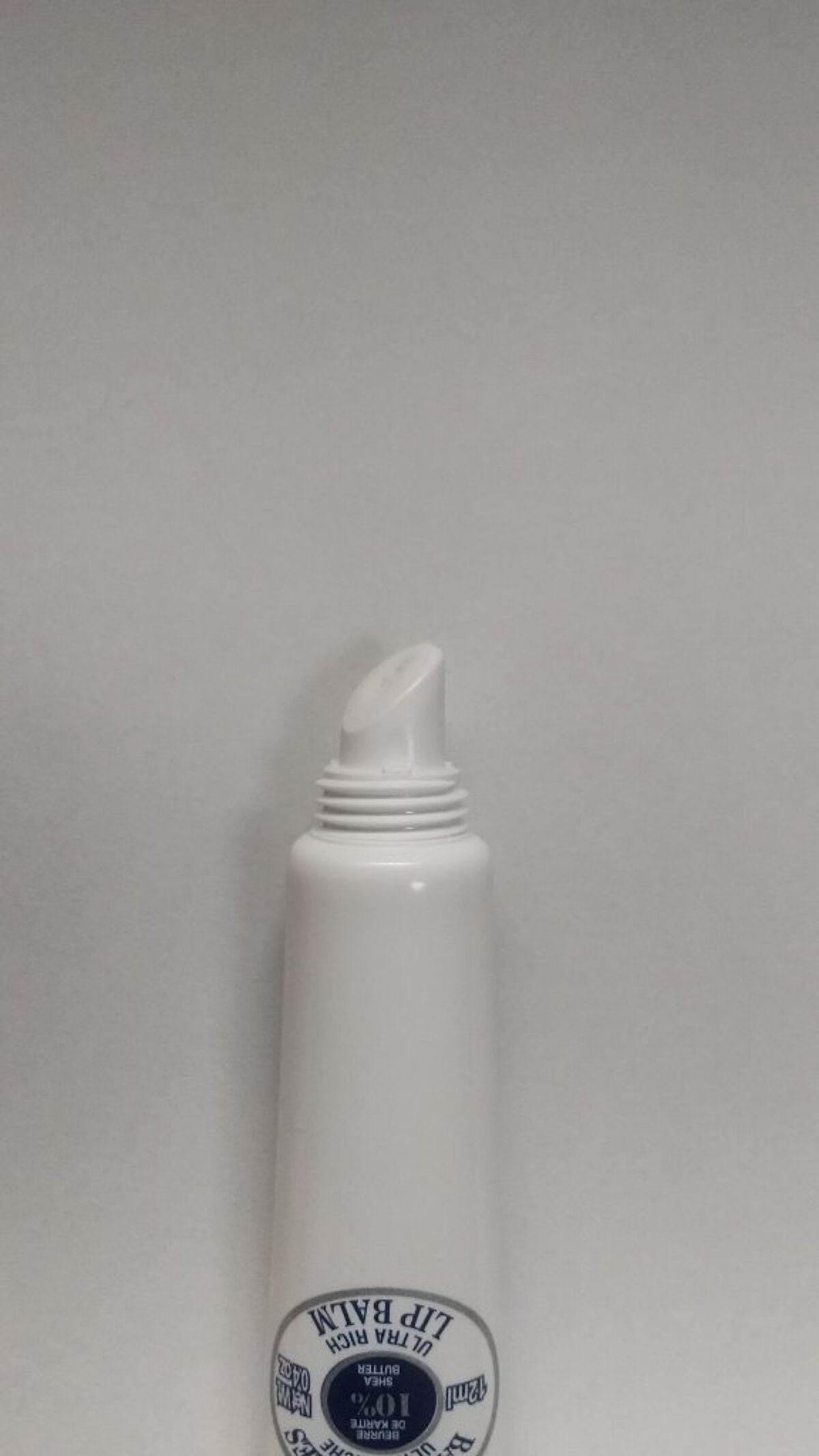 シア リップバーム/L'OCCITANE/リップバームを使ったクチコミ(3枚目)