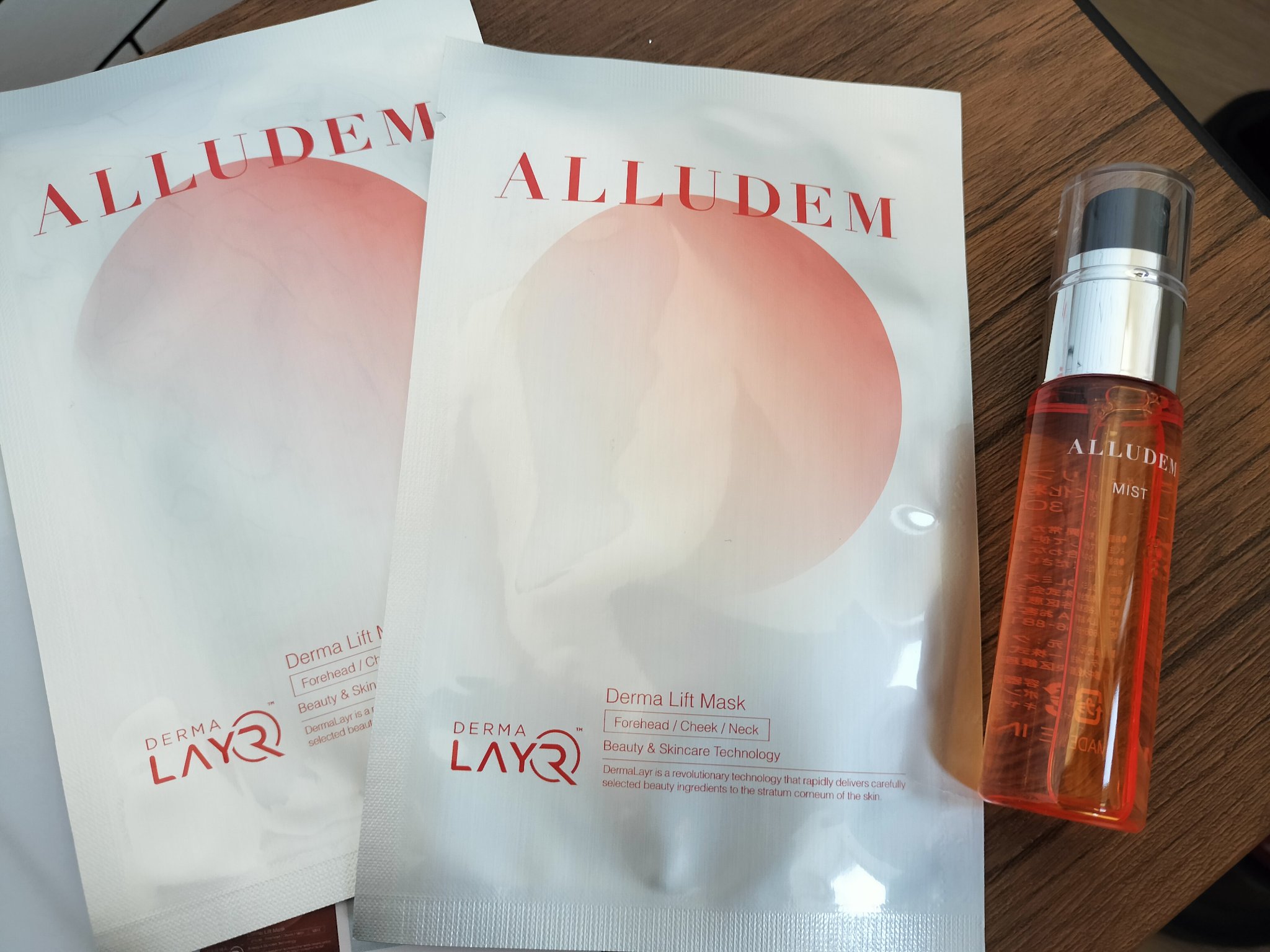 Derma Lift Mask/ALLUDEM/スキンケアキットを使ったクチコミ（1枚目）