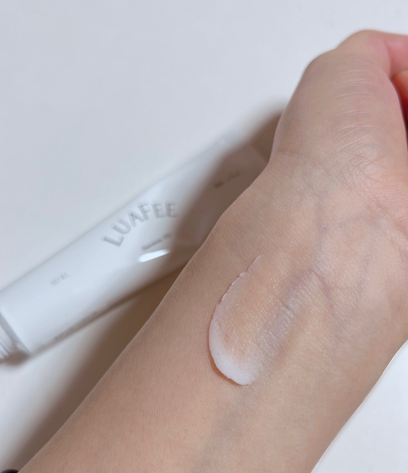 ソリッド パフューム ホワイトアプリコット/LUAFEE/練り香水を使ったクチコミ(2枚目)