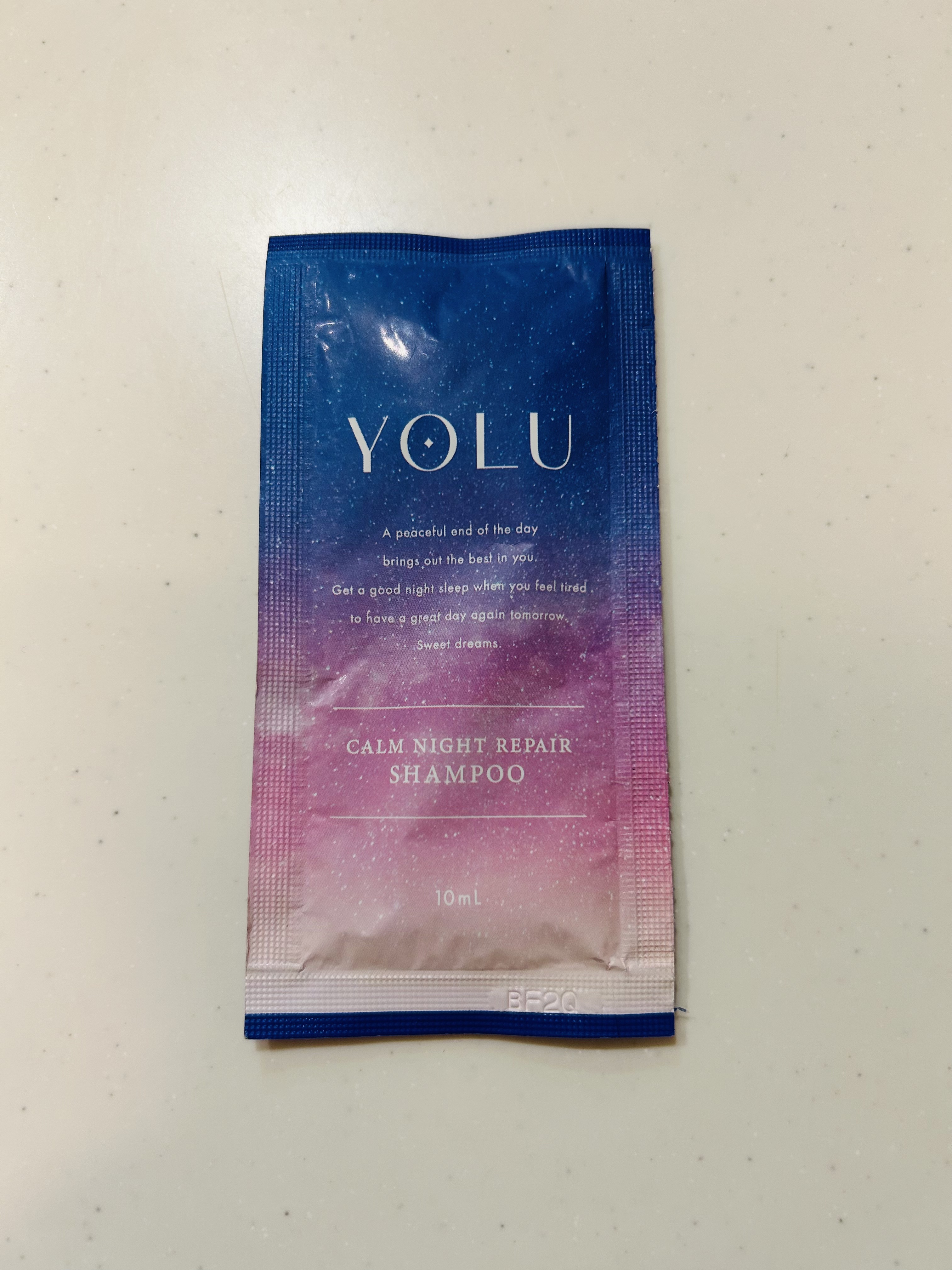 カームナイトリペアシャンプー／トリートメント/YOLU/市販シャンプーを使ったクチコミ（1枚目）