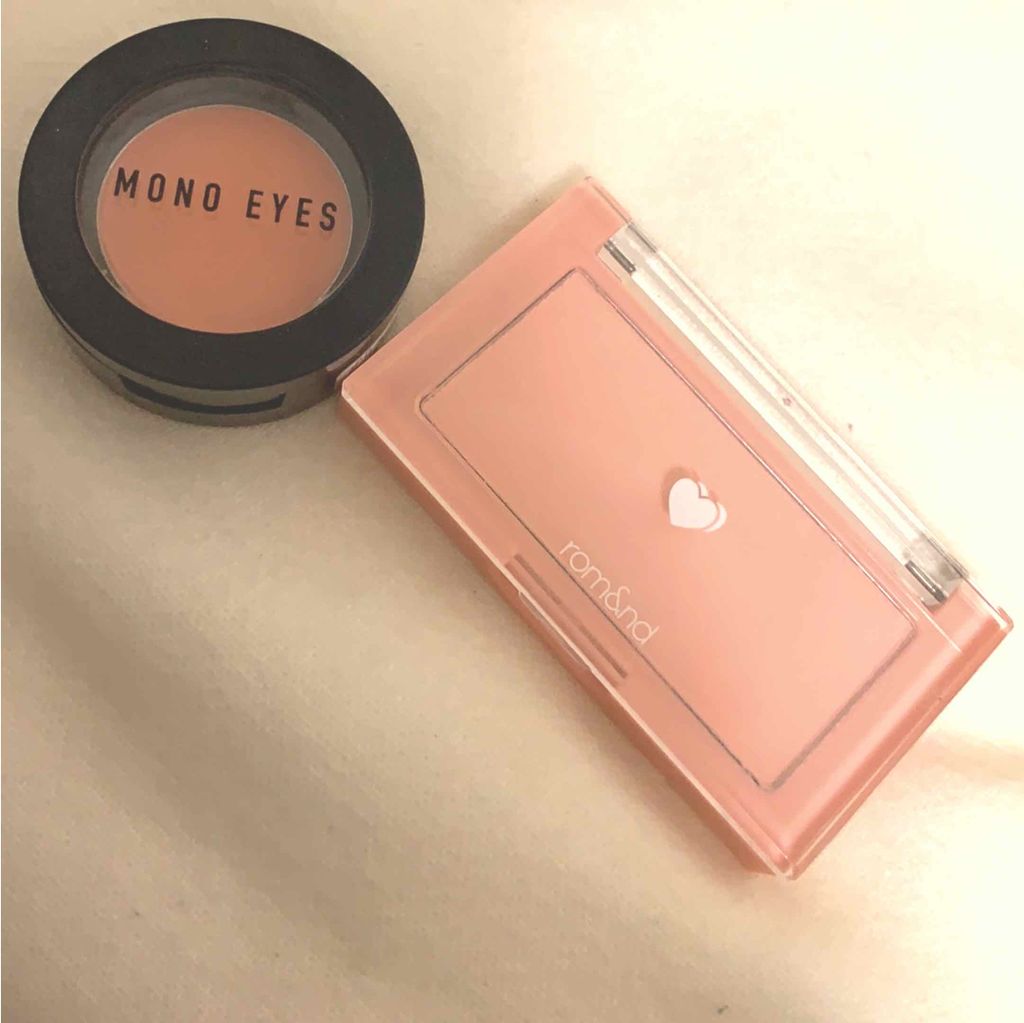 モノアイズ アイシャドウ/ARITAUM/単色アイシャドウを使ったクチコミ(2枚目)