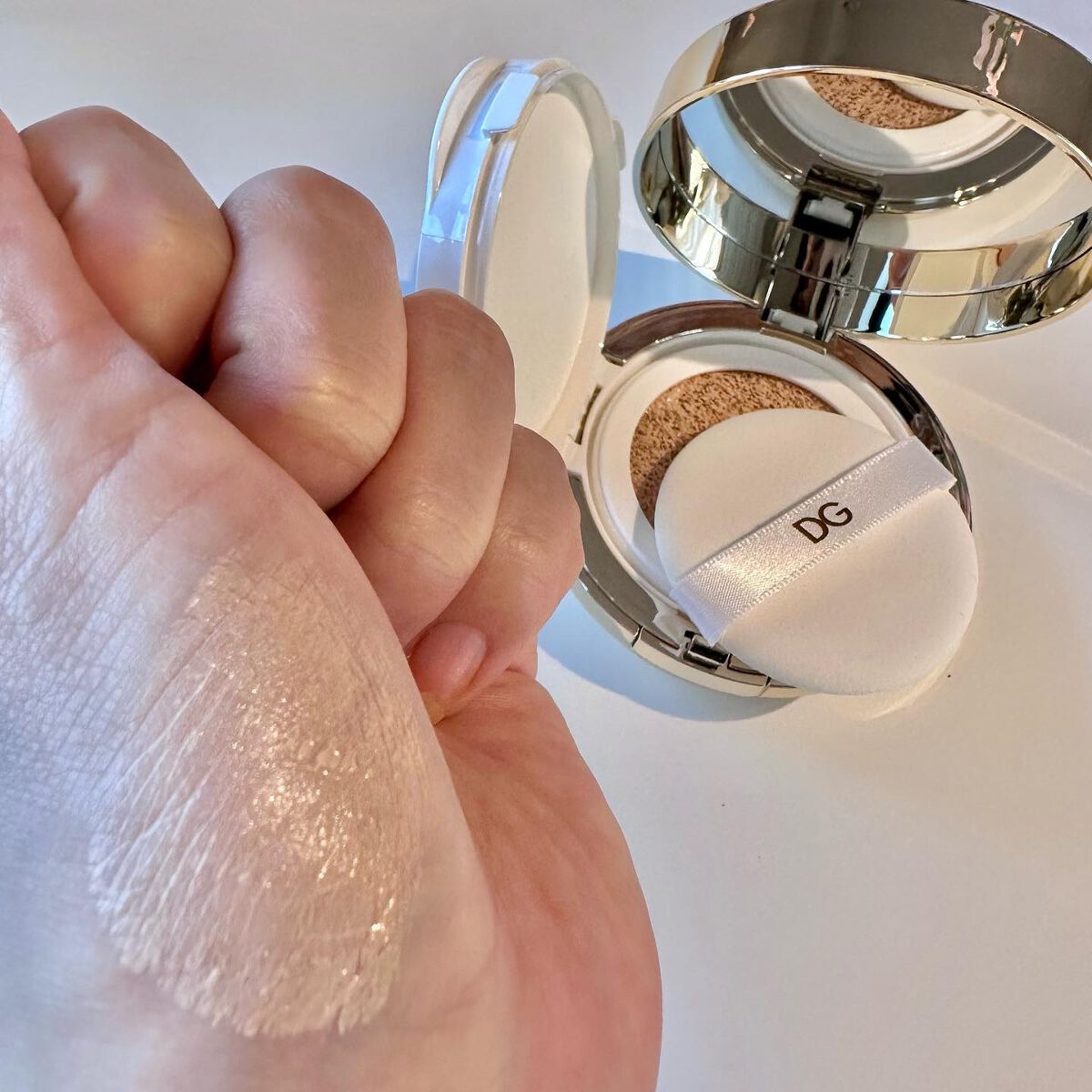 ソーラーグロウ ヘルシーグロウ クッションファンデーション/DOLCE&GABBANA BEAUTY/クッションファンデーションを使ったクチコミ(4枚目)