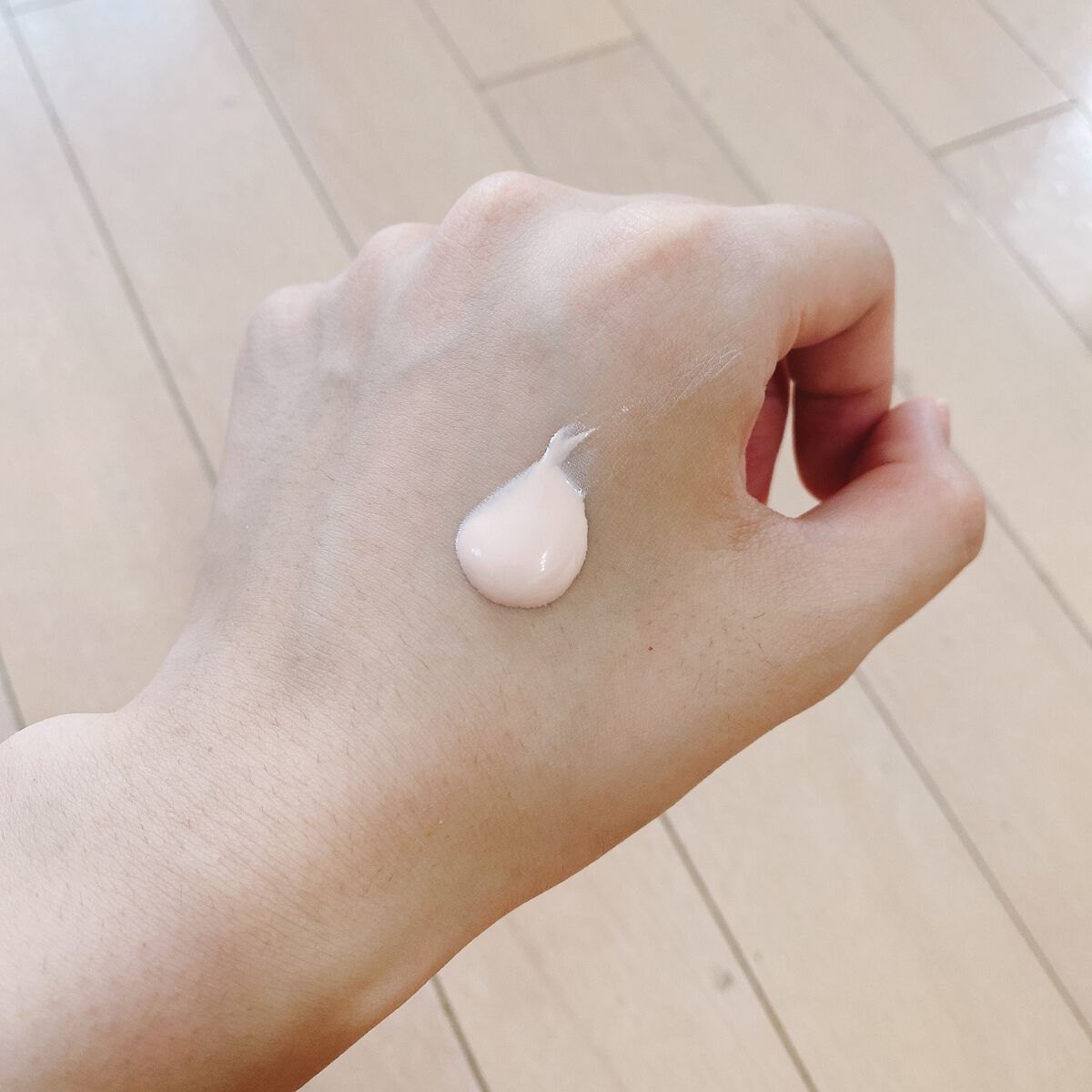 ウォータフルトーンアップサンクリーム/ダルバ/日焼け止めクリームを使ったクチコミ（2枚目）