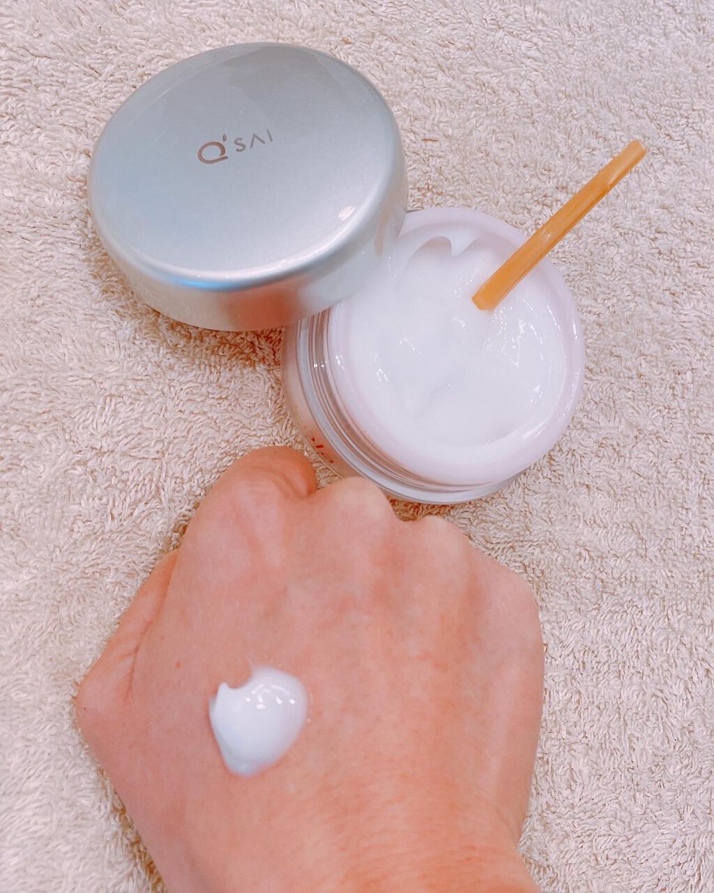 RIKA on LIPS 「睡眠中や日中メイクをしている間も【シワ改善・シミ予防】ができる..」(4枚目)