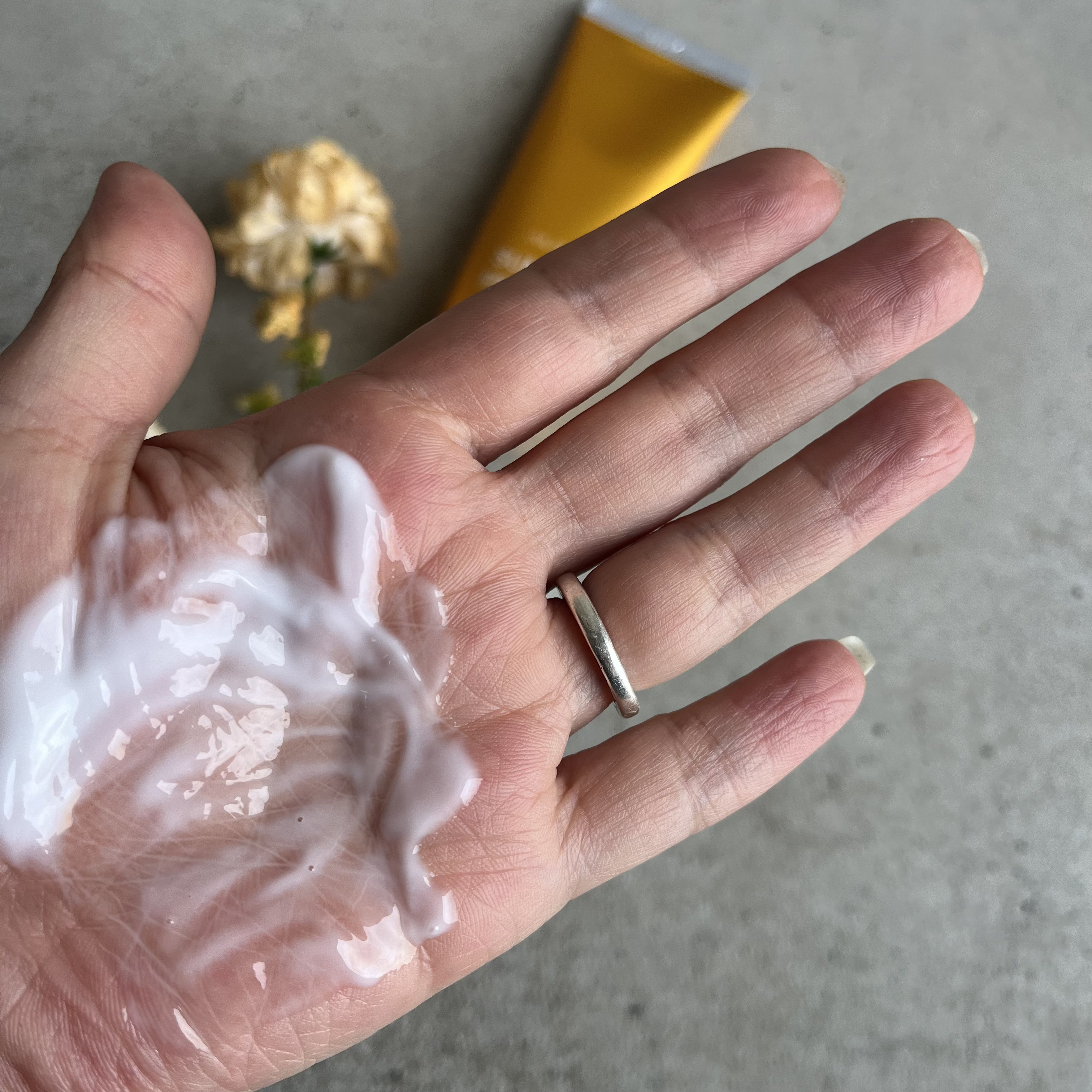 パフュームヘアエッセンス/JUL7ME/ヘアトリートメントを使ったクチコミ（3枚目）