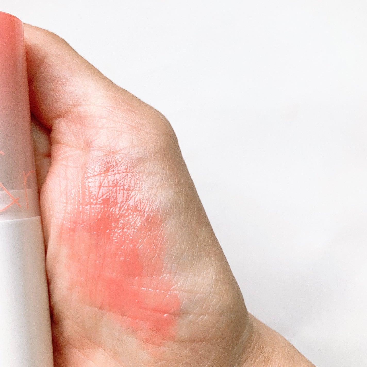 グラスティングメルティングバーム/rom&nd/リップバームを使ったクチコミ(2枚目)