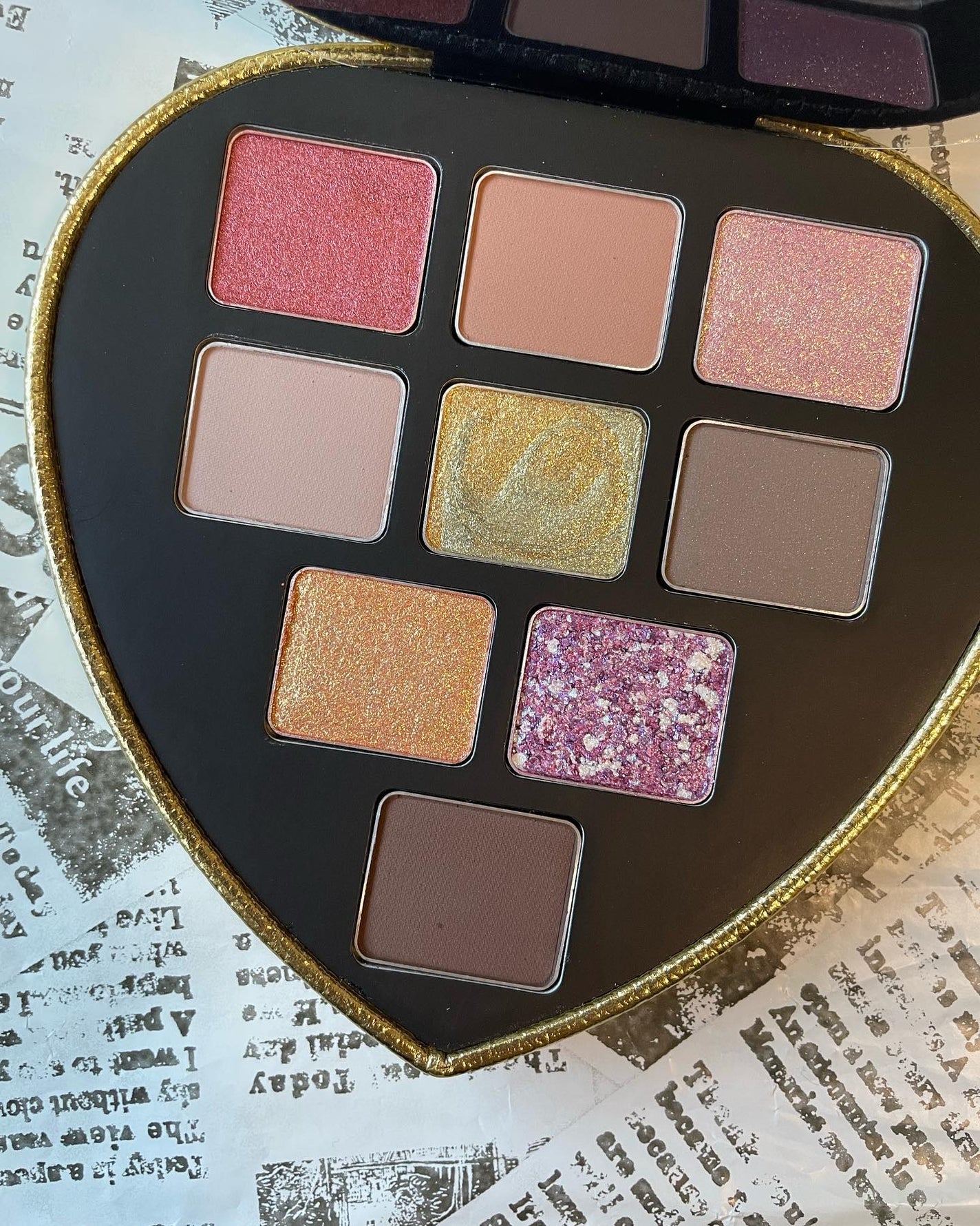 ストーン オーシャン アドベンチャー アイシャドー パレット(限定)/shu uemura/アイシャドウパレットを使ったクチコミ(2枚目)