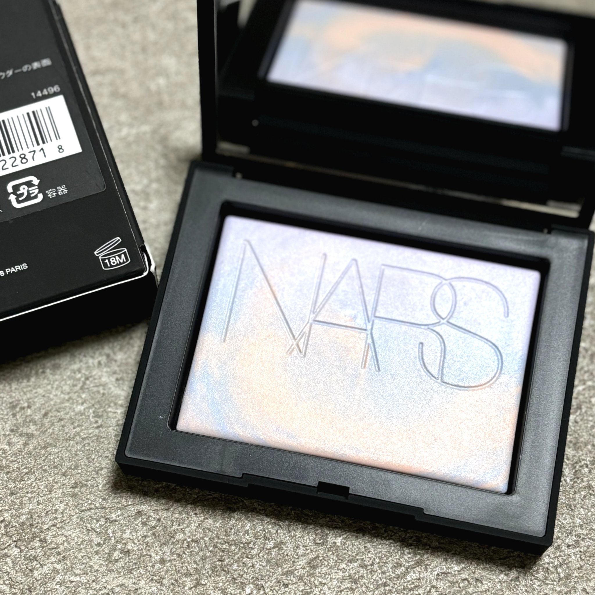 ライトリフレクティング プリズマティックパウダー/NARS/プレストパウダーを使ったクチコミ（2枚目）