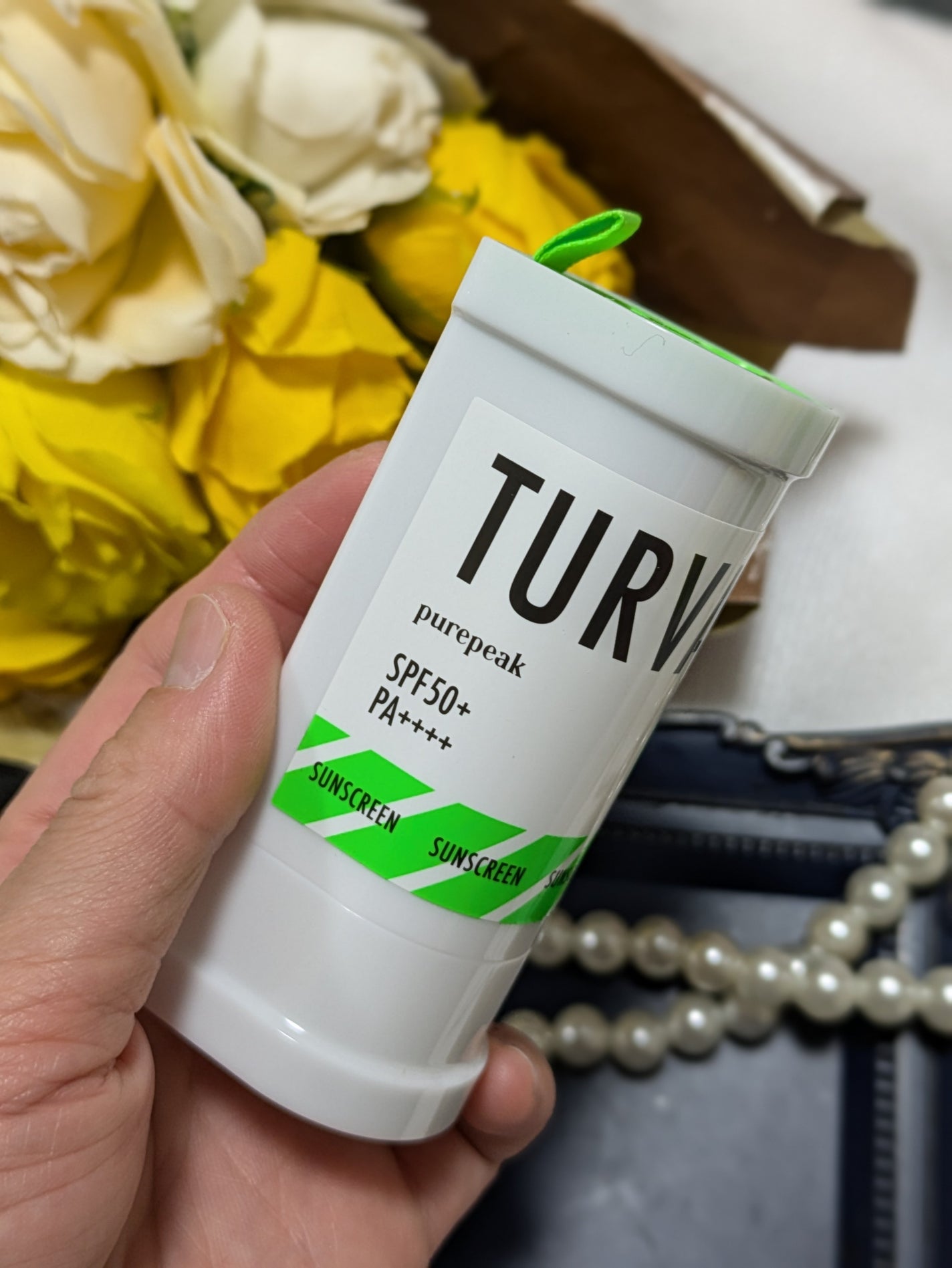 真紅 on LIPS 「こちらは持ち運びができる日焼け止めスティックです。持ち運びに便..」(2枚目)