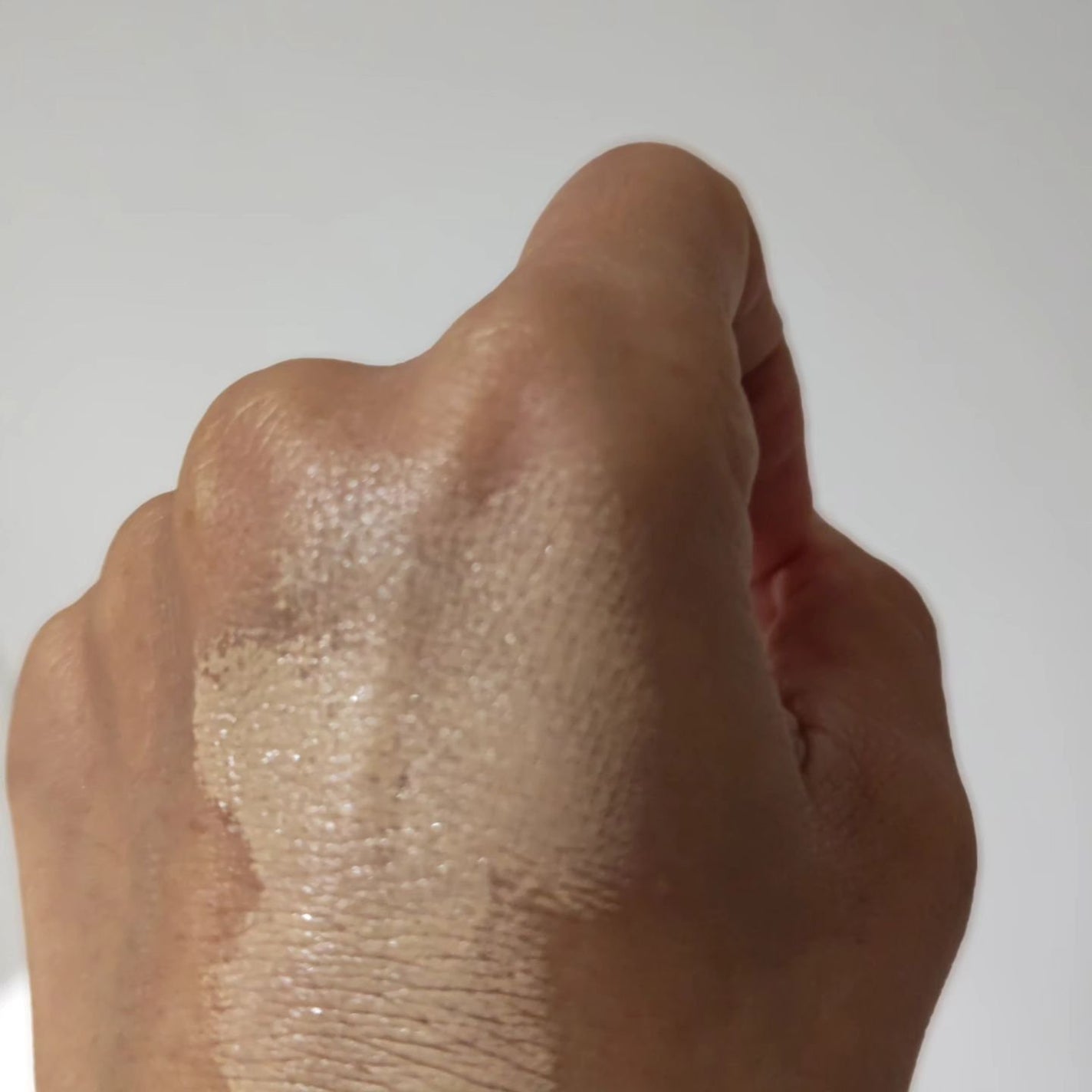 やまこ☆フォロバ♡新しもの好き♪ on LIPS 「今やすっかり、定番になったクッションファンデだけど、、カバー力..」(4枚目)