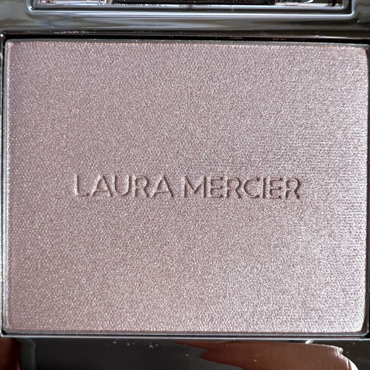 ローズグロウ イルミネーター /ローラ メルシエ/プレストパウダーを使ったクチコミ（2枚目）