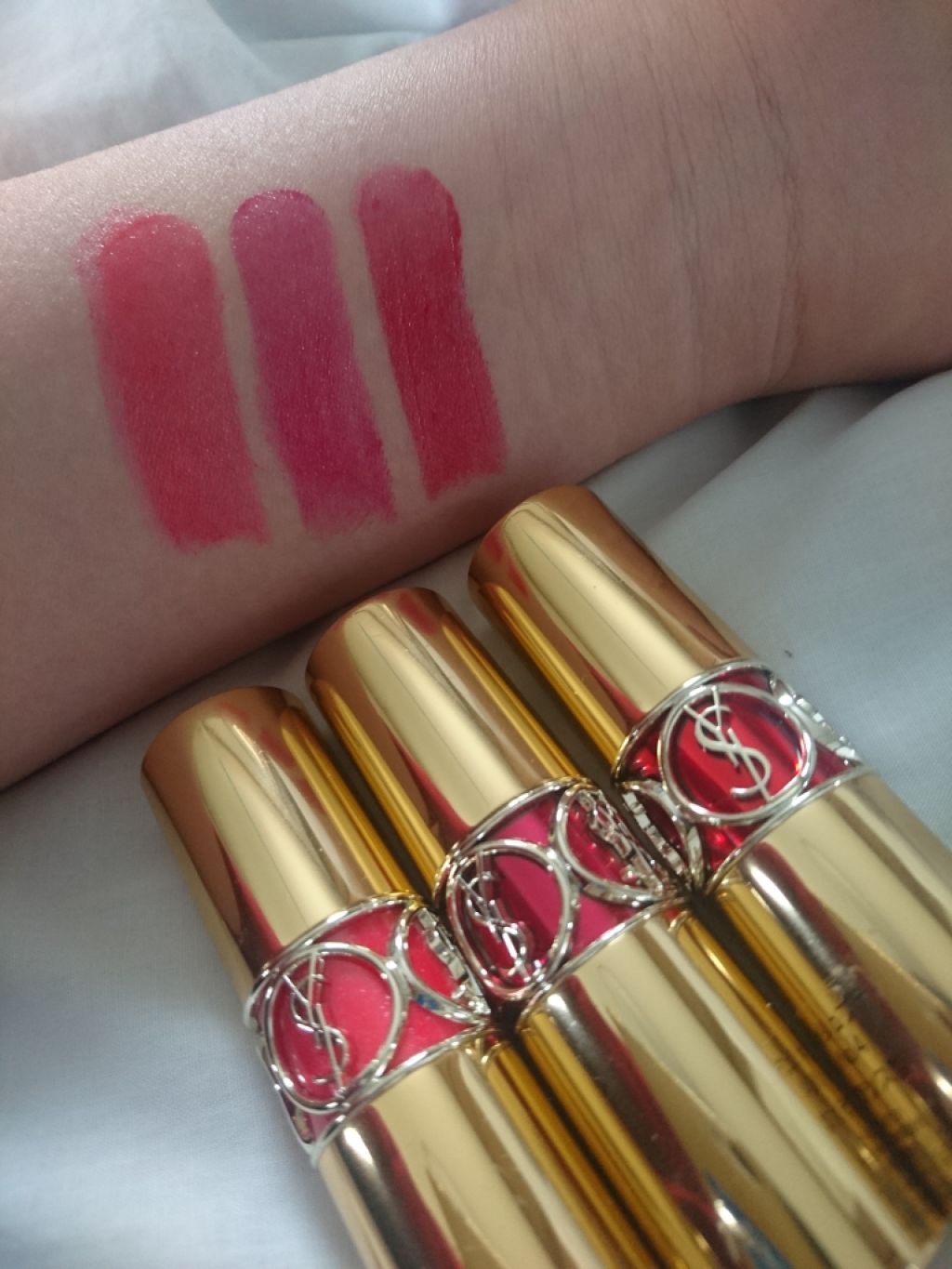 ルージュ ヴォリュプテ シャイン/YVES SAINT LAURENT BEAUTE/口紅を使ったクチコミ(2枚目)