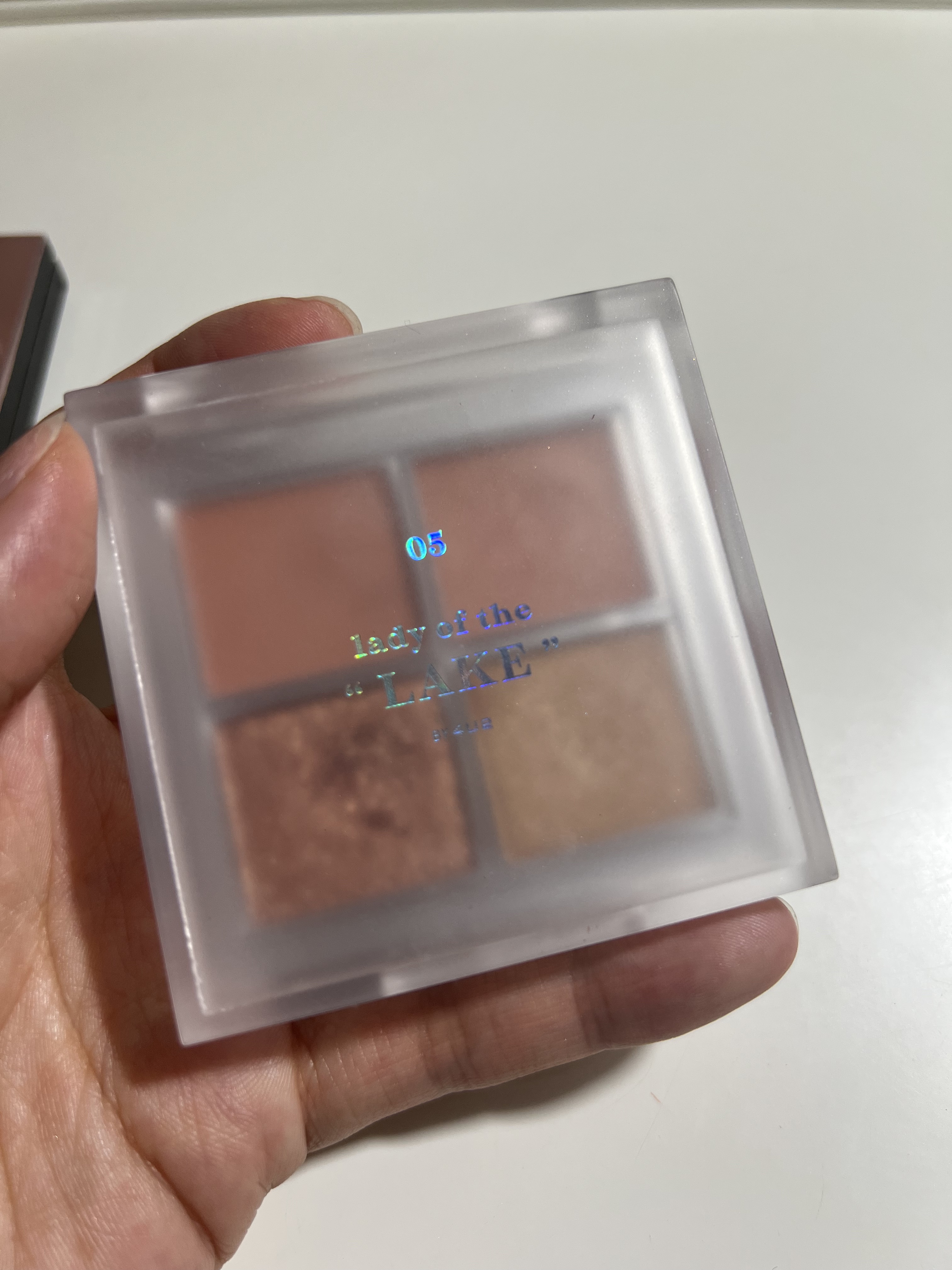 アイシャドウパレット 05 レディーオブザレイク/4U2/アイシャドウパレットを使ったクチコミ（3枚目）