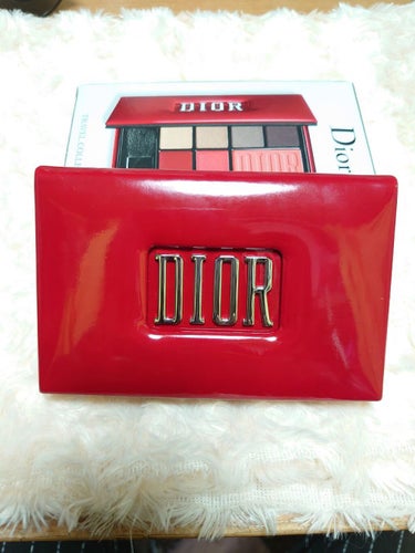 ✨Dior✨
✨ウルトラディオールファッションパレット✨
まだ使ってない…😓💦
旅行用に購入したけどコロナで何処にも行けず😭
早く収束して欲しいですね☝️😀

Be Intense(強烈であれ！)をモチ