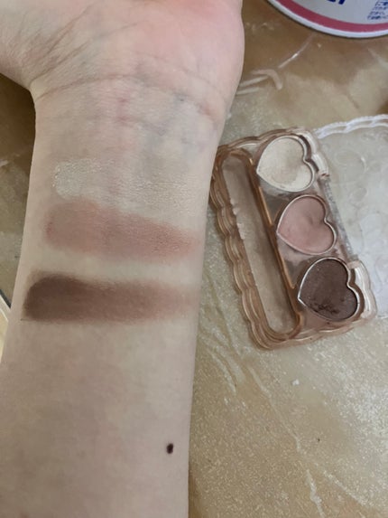 ドーリーフィール アイカラー/フォーチュン/アイシャドウパレットを使ったクチコミ(1枚目)