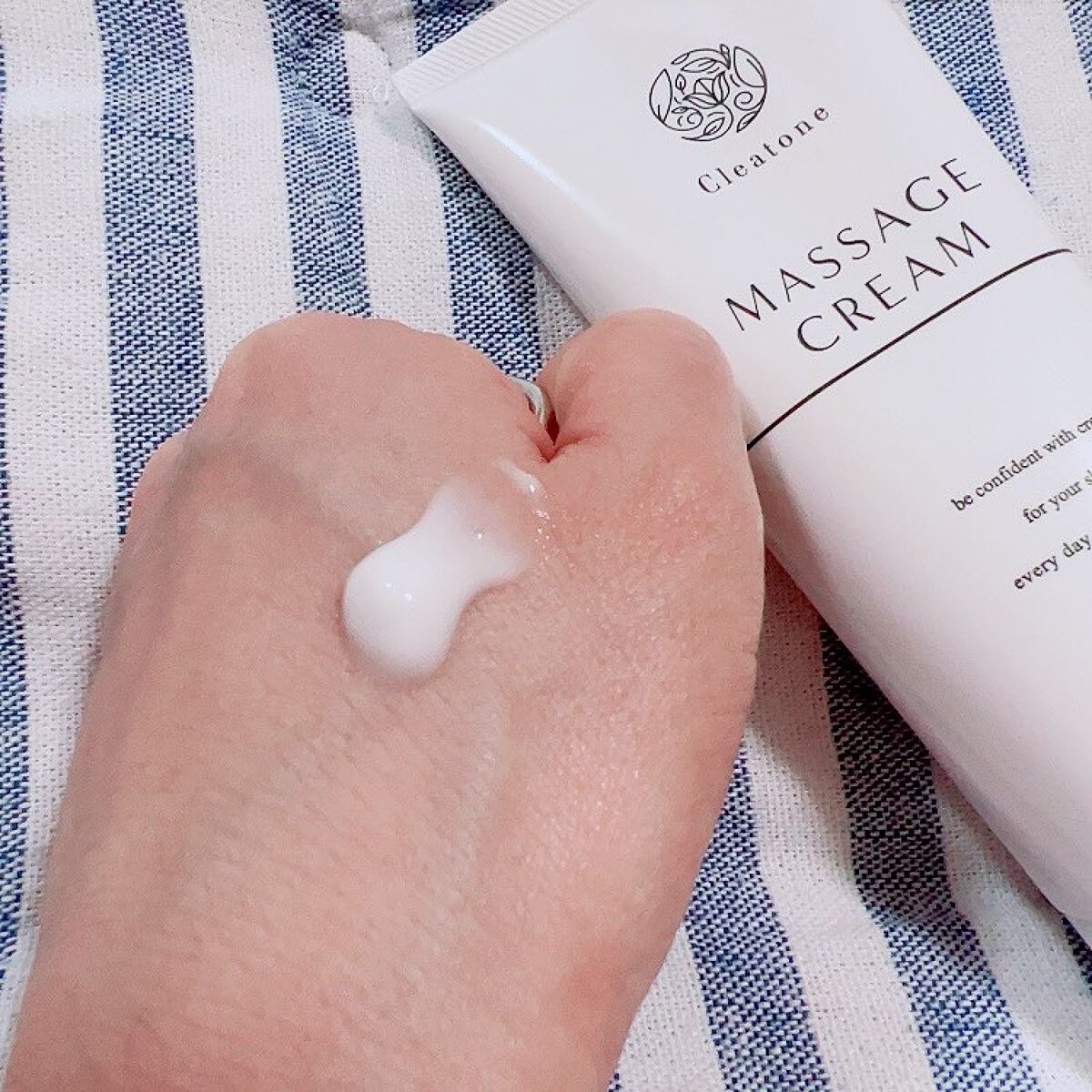 マッサージクリーム /クレアトーン/バスト・ヒップケアを使ったクチコミ（2枚目）