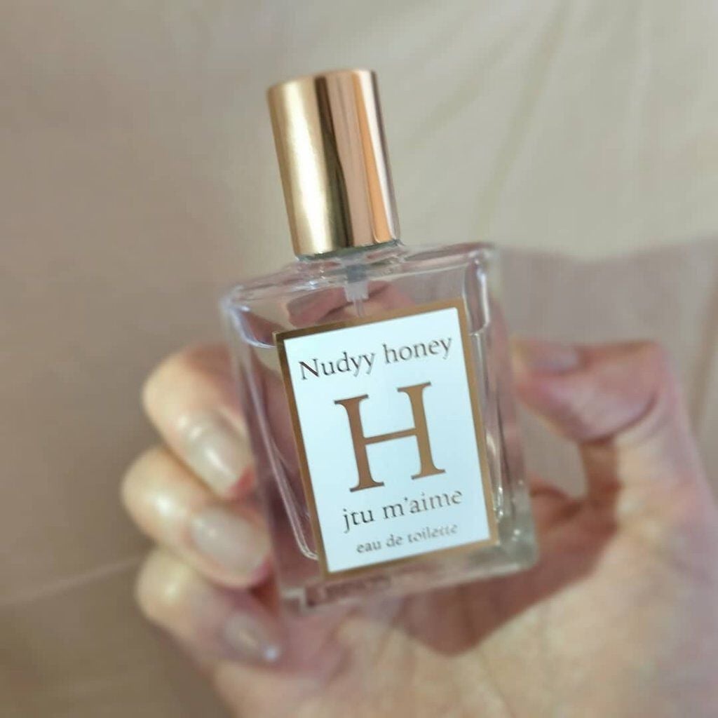 jtum'aimeH オードトワレ/SHOLAYERED/香水(レディース)を使ったクチコミ(1枚目)