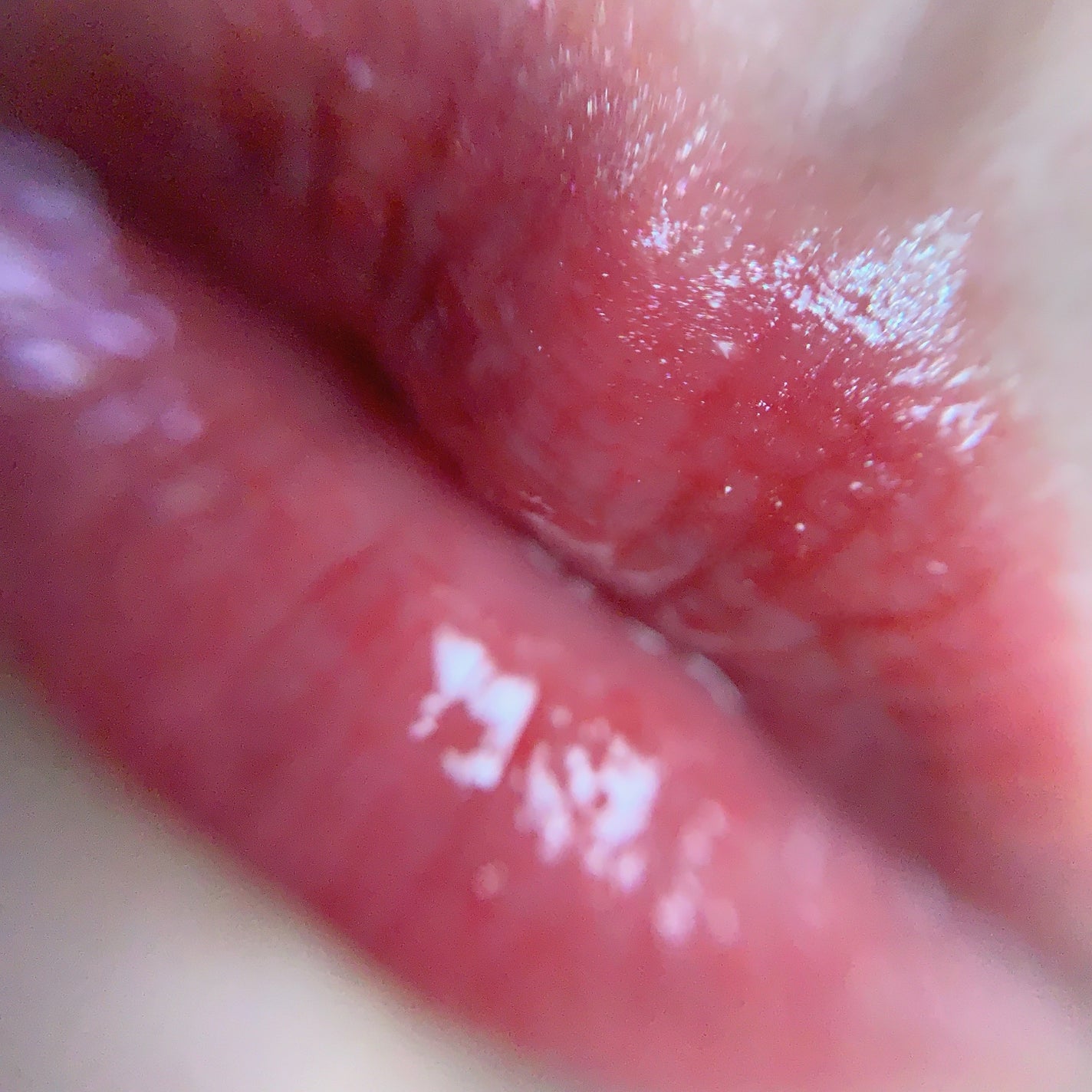 ジューシーベリープランピングリップオイル/TOCOBO/リップグロスを使ったクチコミ(4枚目)