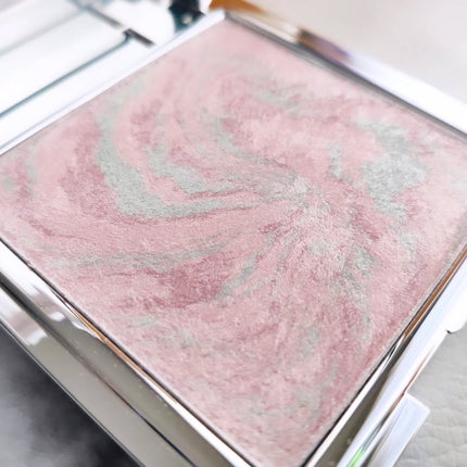 スキンルミナスハイライター/DEAR DAHLIA/パウダーハイライトを使ったクチコミ(4枚目)