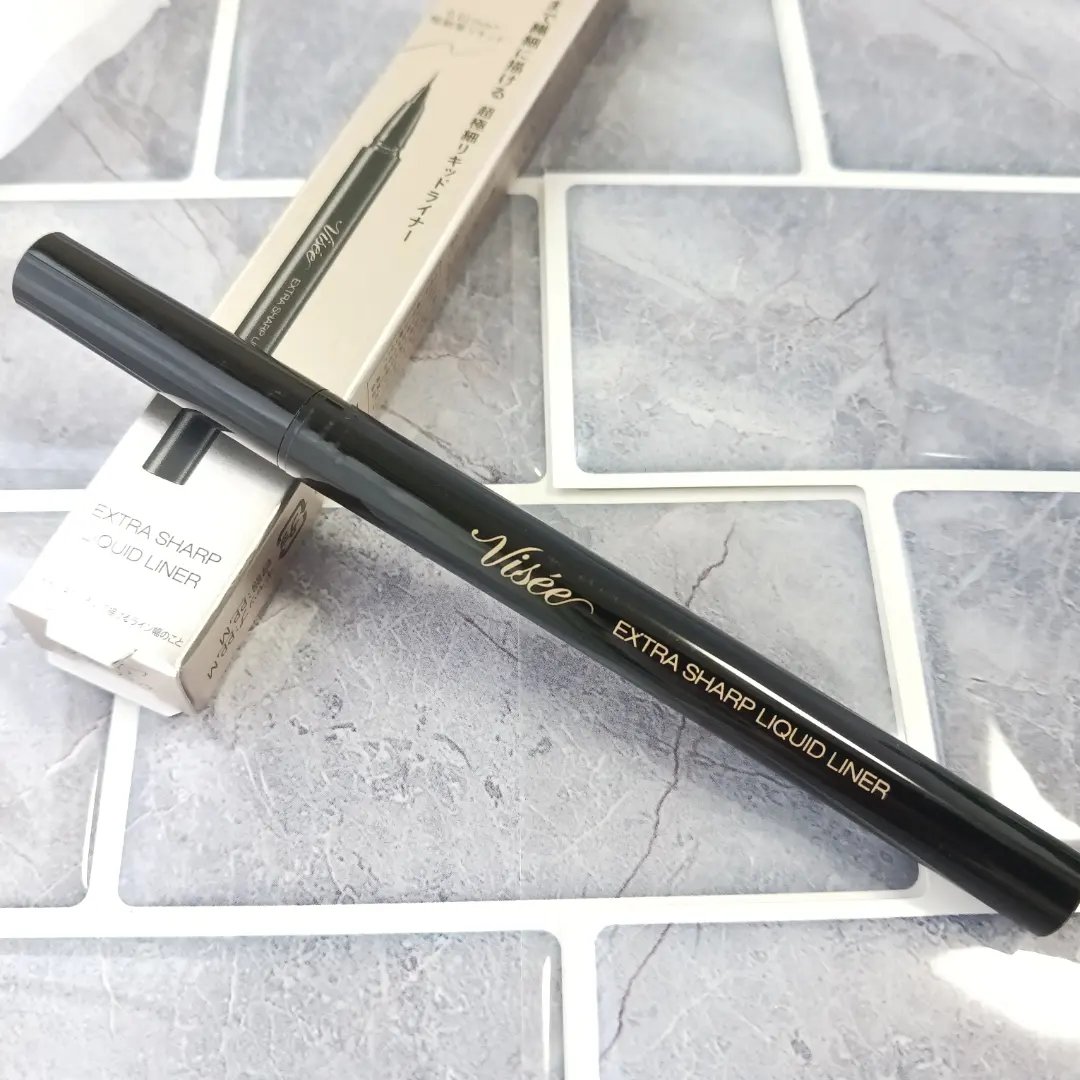エクストラシャープ リキッドライナー/Visée/リキッドアイライナーを使ったクチコミ（2枚目）