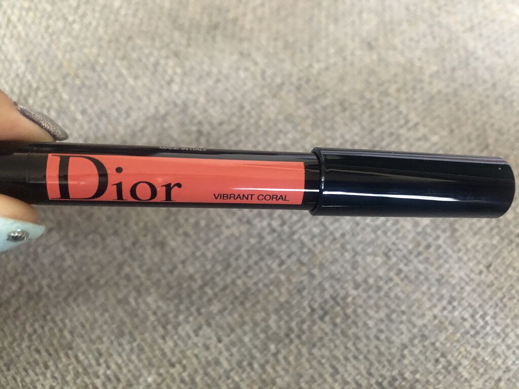 ルージュ ディオール グラフィスト 344 バイブラント コーラル（2021フォールコレクション限定色）/Dior/口紅を使ったクチコミ（3枚目）