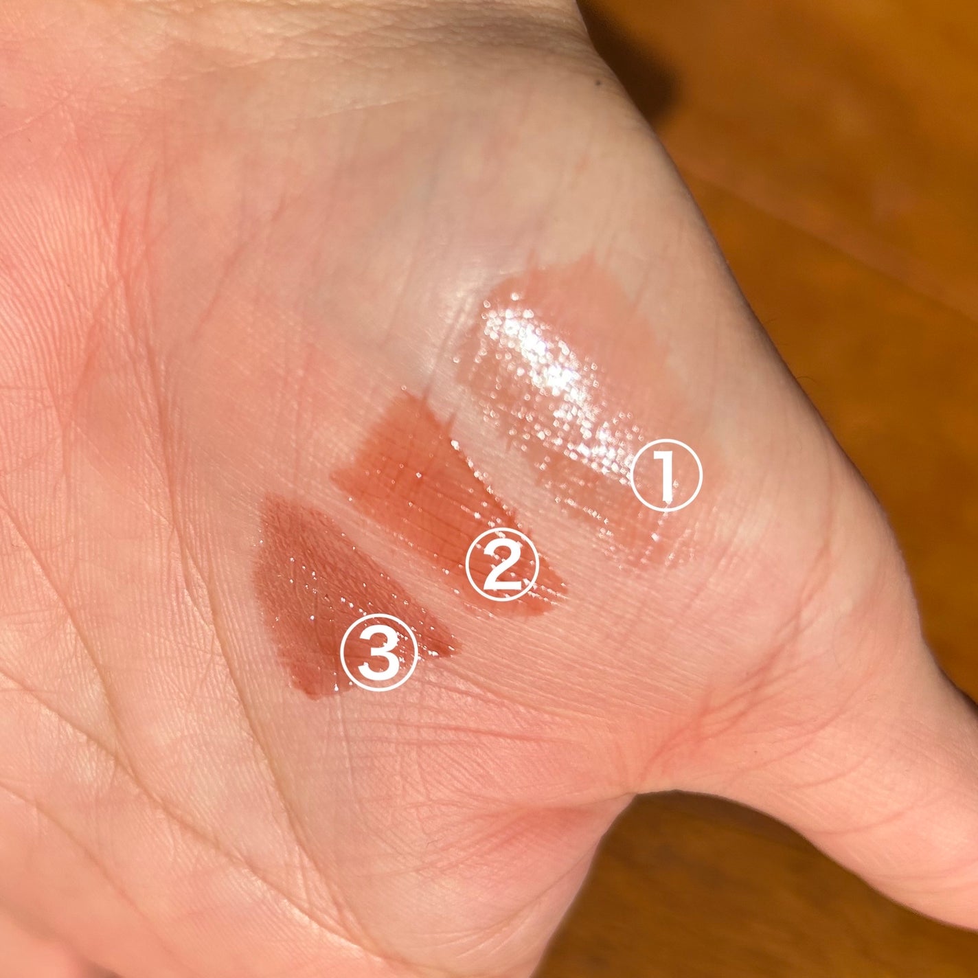 アンドバイロムアンド グラッシーボムティント/&nd by rom&nd/リップティントを使ったクチコミ(2枚目)