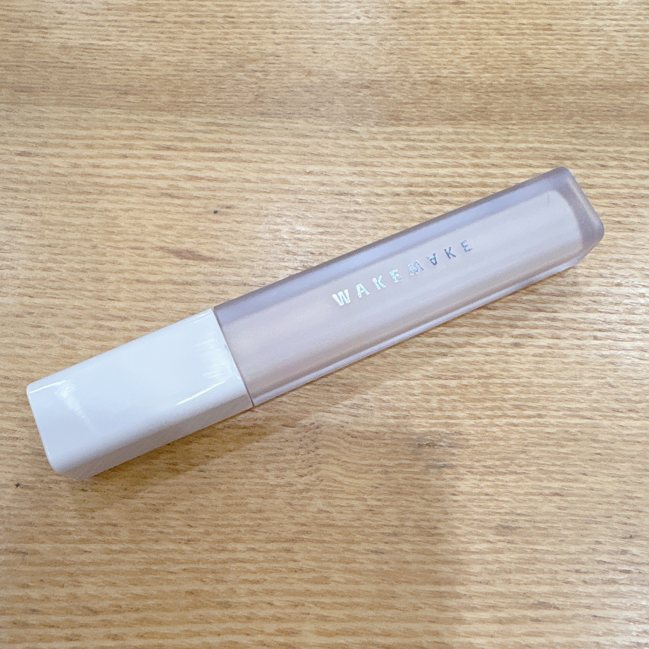 ディファイニングカバーコンシーラー/wakemake/リキッドコンシーラーを使ったクチコミ（2枚目）