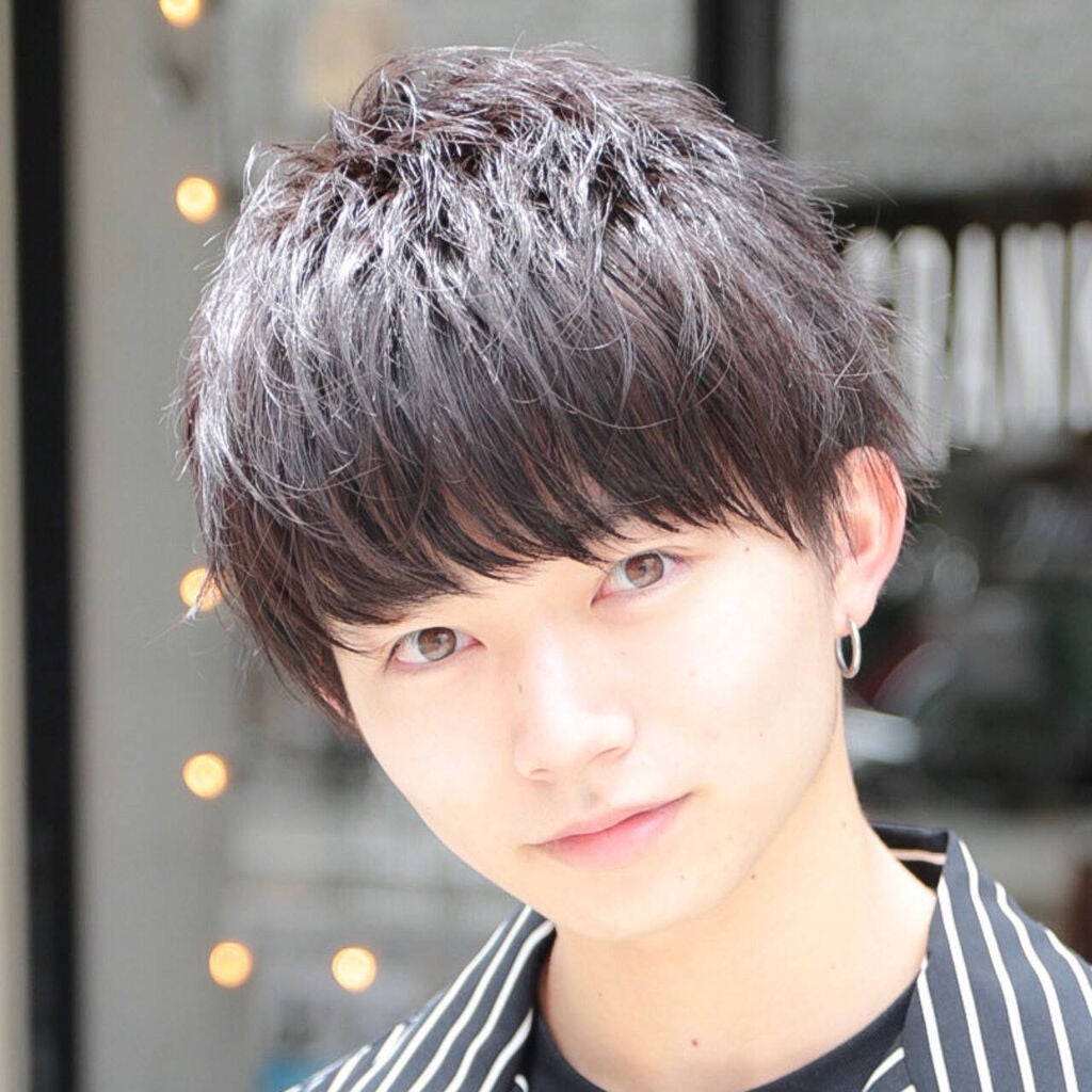 渡辺翔太さん愛用の美容アイテム紹介!化粧水からボディスクラブまでのサムネイル
