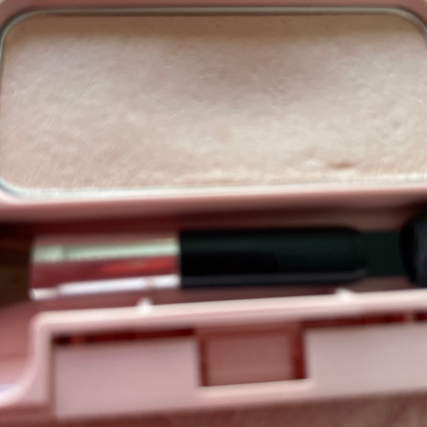 プランクトン on LIPS 「#フーミーハイライトパウダー ピンクマットなハイライト付属のブ..」(3枚目)