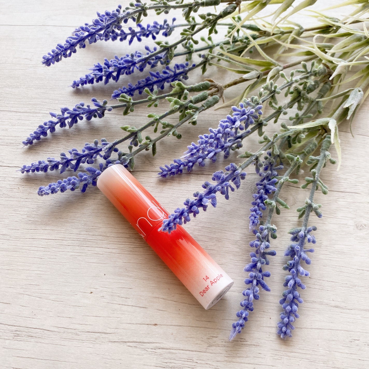 グラスティングメルティングバーム/rom&nd/リップバームを使ったクチコミ(2枚目)