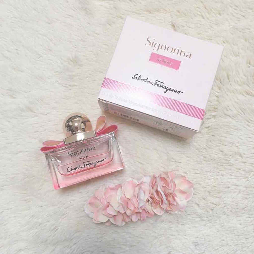 試してみた】シニョリーナ イン フィオーレ オーデトワレ