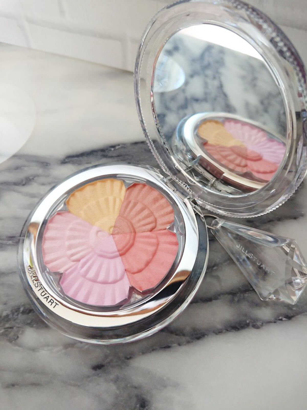 ジルスチュアート ブルーム ミックスブラッシュ コンパクト 22 sunset zinnia/JILL STUART/パウダーチークを使ったクチコミ（1枚目）