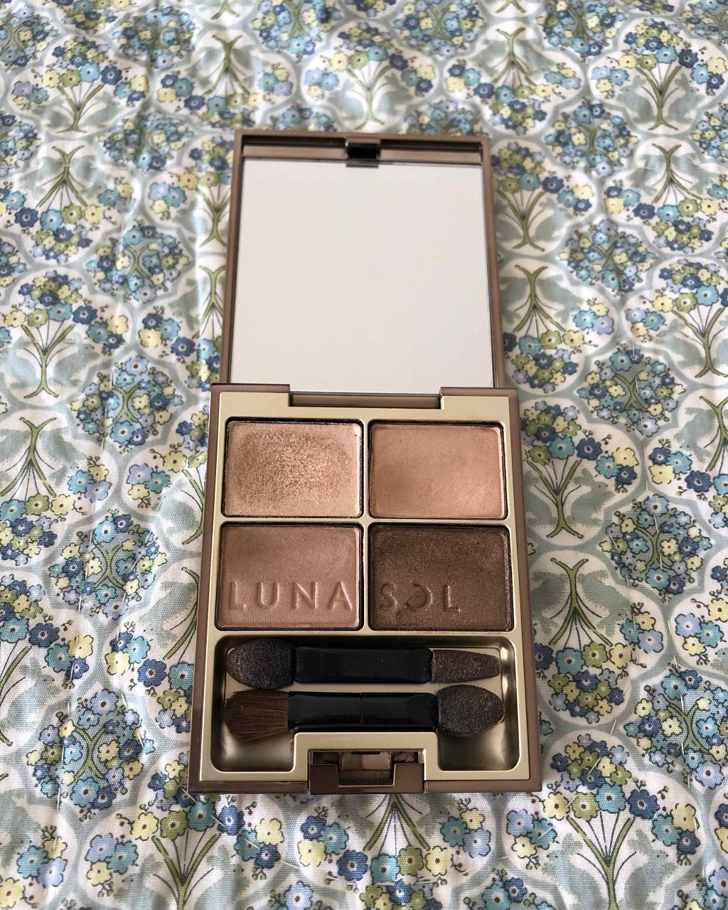 スキンモデリングアイズ/LUNASOL/アイシャドウパレットを使ったクチコミ(1枚目)