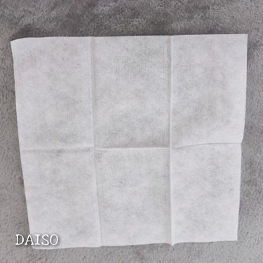 DAISO クレンジングタオル携帯パックのクチコミ「Seria 使い捨て洗顔タオル＆DAISOクレンジングタオル携帯パック

枚数
Seria→4.....」（3枚目）