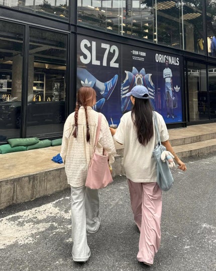 ひとみ on LIPS 「即座に応える友情はとても幸せです#コーデ#韓国雑貨#韓国ファッ..」(5枚目)