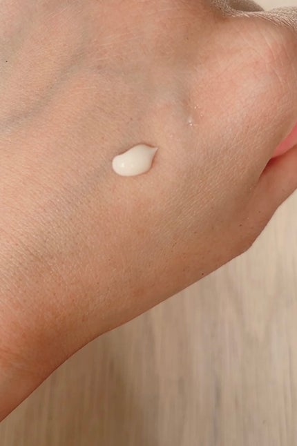 ネックゾーンエッセンスクリーム/MANIART/ボディクリームを使ったクチコミ(4枚目)