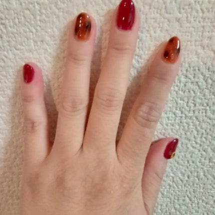 まっつん on LIPS 「秋ネイル♥️#べっ甲ネイル#ボルドーネイル#大人っぽネイル#S..」(3枚目)