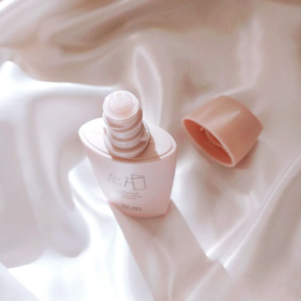 フォーザエフ 薬用 リンクルホワイト UVベース/ナリスアップ/化粧下地を使ったクチコミ(3枚目)