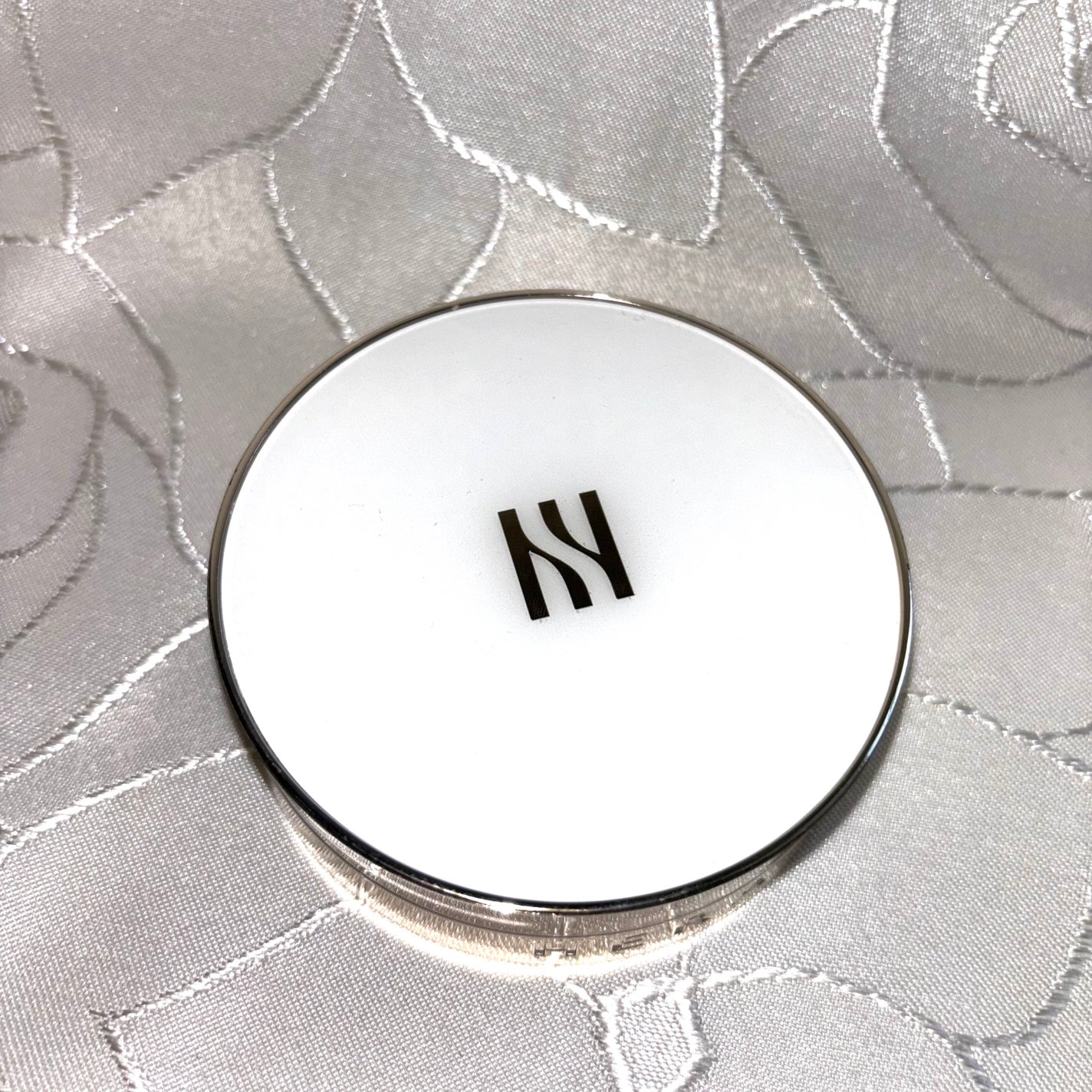 グローラスティングクッションSPF50+/PA+++ /HERA/クッションファンデーションを使ったクチコミ(1枚目)