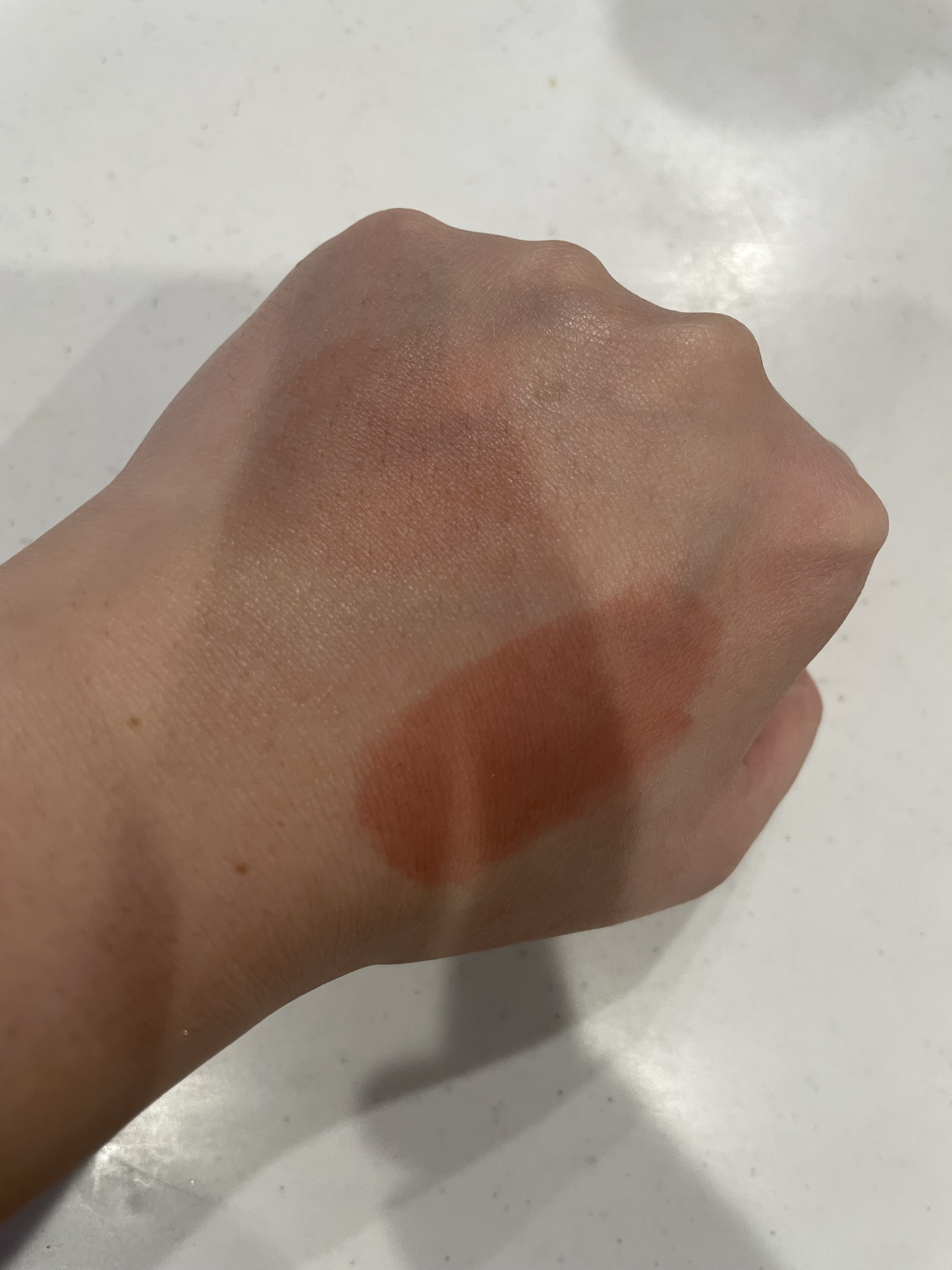 ムードインハンサーウォーターリキッドグロウ/hince/口紅を使ったクチコミ（3枚目）