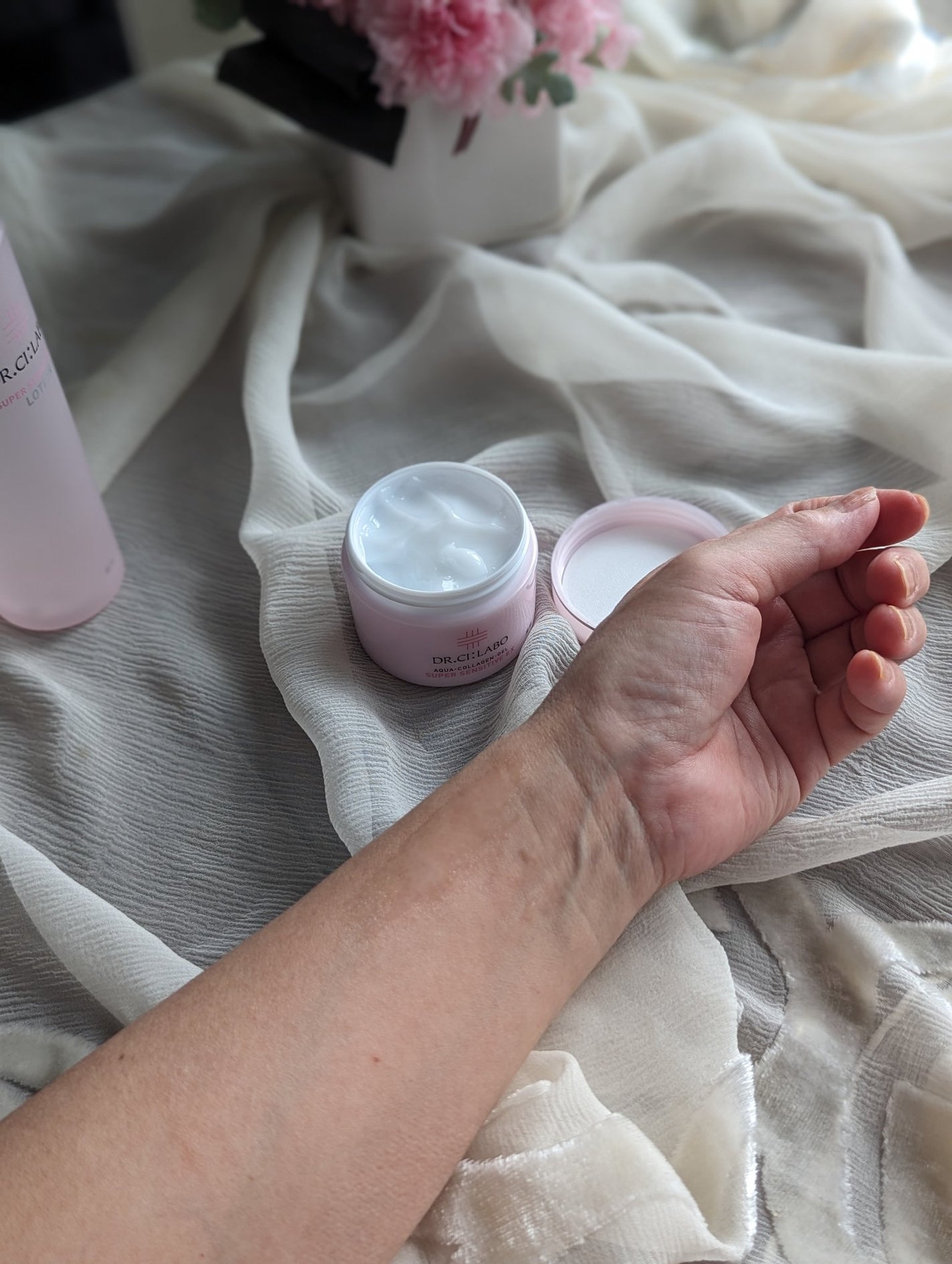 薬用アクアコラーゲンゲル スーパーセンシティブEX/ドクターシーラボⓇ/オールインワン化粧品を使ったクチコミ(4枚目)