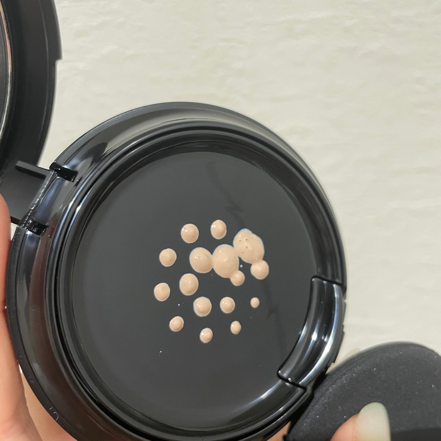 シルキーウェットリクイド/セフィーヌ/クリーム・エマルジョンファンデーションを使ったクチコミ(3枚目)