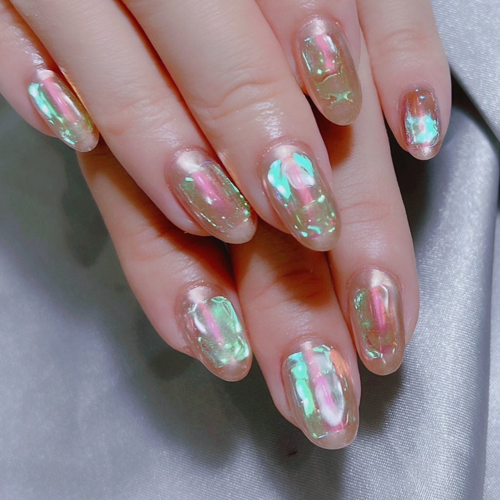 なかやまちえこ on LIPS 「mirror×Aurorafilm⠀⠀長方形なオーロラフィルム..」(1枚目)